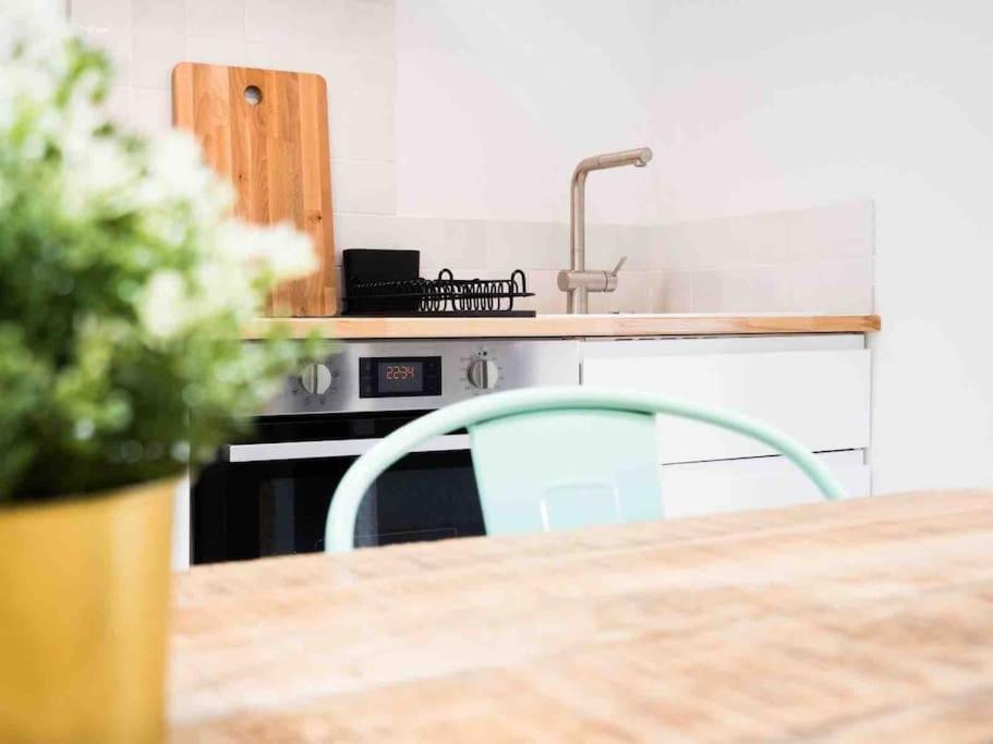 T2 47M2 Avec Terrasse - Proche Gare Marseille Apartment Ngoại thất bức ảnh
