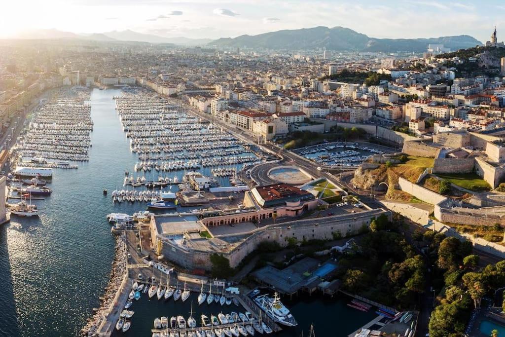 T2 47M2 Avec Terrasse - Proche Gare Marseille Apartment Ngoại thất bức ảnh